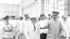 Personnalité de Staline dans l'histoire