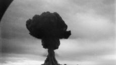 Az atombomba erős fegyver és katonai konfliktusok megoldására képes erő