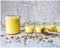 ¿Qué es la leche dorada de cúrcuma y cuáles son sus beneficios?
