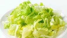 Vitamine de la forêt et acide folique avec salade d'iceberg Comment cuisiner une délicieuse salade iceberg