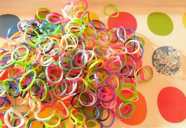 Cara Membuat Gelang Karet Rainbow Loom Tanpa Alat